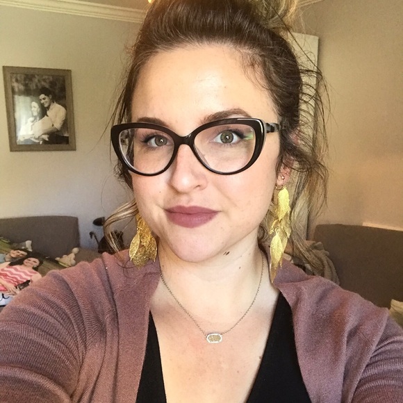 Meet your Posher, Kellen - Picture 3 of 8